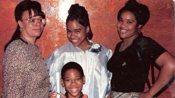 Denise_Nicole_Garrett_Reeves (with family)